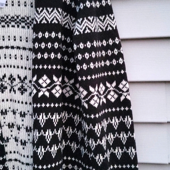 CHRISTOPHER &BANKS WOMENS SWEATER SIZE MEDIUM NWT - Picture 7 of 16